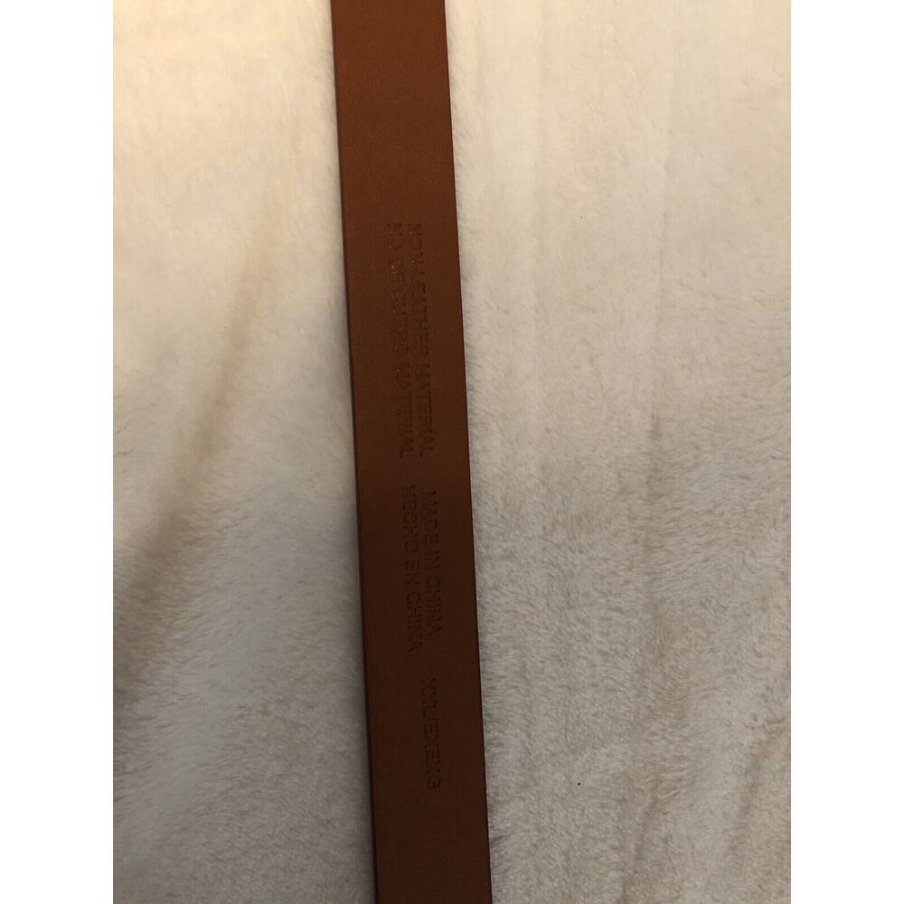 Universal Thread Womens Belt XXL Burgundy Buckle Faux Leather Horseshoe NEW - Picture 6 of 10